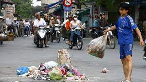 Public ignore stiff fines for littering - Society - Vietnam News |  Politics, Business, Economy, Society, Life, Sports - VietNam News
