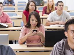 International Students Should Switch Off Phone During Classroom -  FreeEducator.com