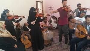 The Yemeni teacher who's setting up a national orchestra, despite war